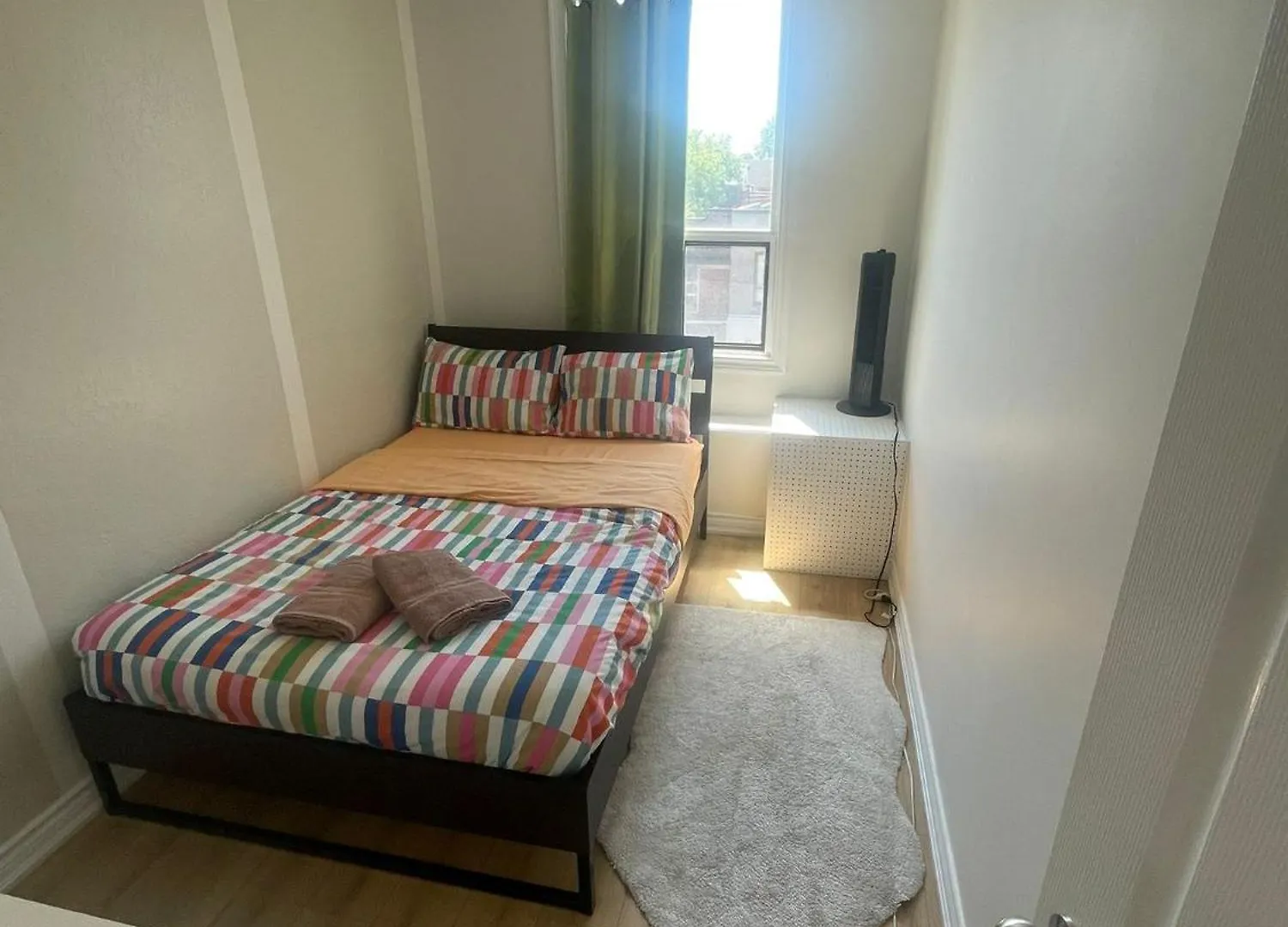 Maple Leaf Stay-Walk To Uoft,Dt,Street Cars,Bars,Rom-Free Wifi Toronto 0*,  Canada