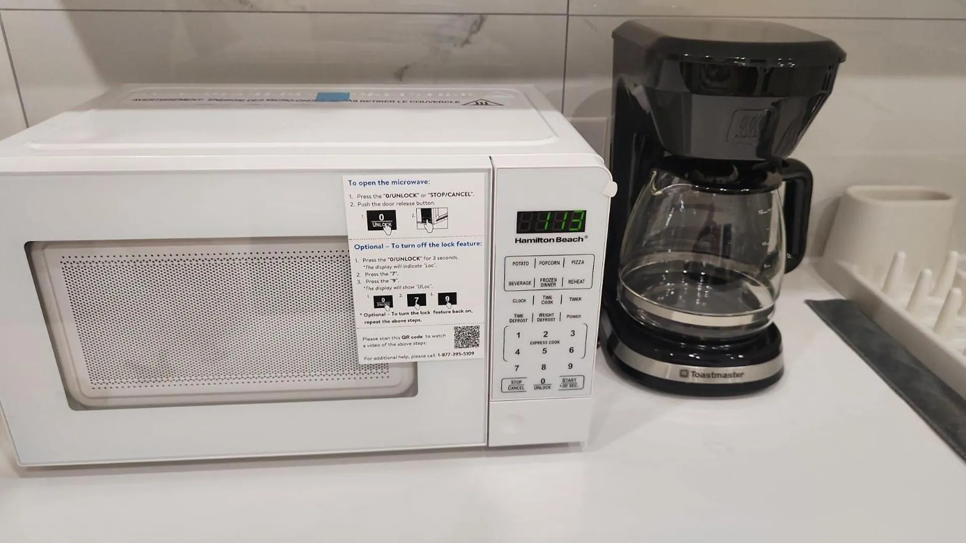 Maple Leaf Stay-Walk To Uoft,Dt,Street Cars,Bars,Rom-Free Wifi Toronto Canada