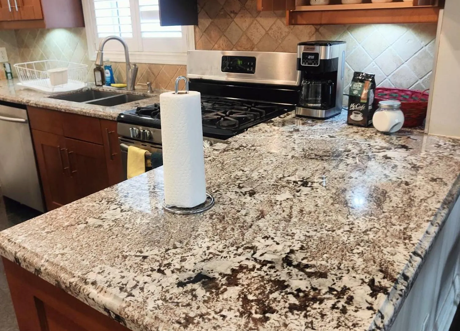 Maple Leaf Stay-Walk To Uoft,Dt,Street Cars,Bars,Rom-Free Wifi Toronto